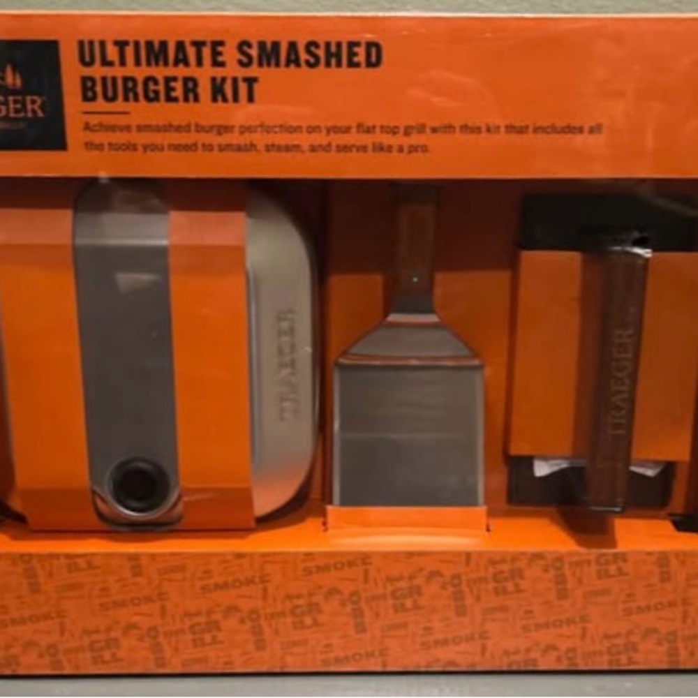 Traeger Ultimate Smashed Burger Kit - Orange